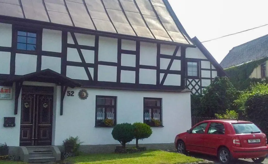 Hrázděný dvůr