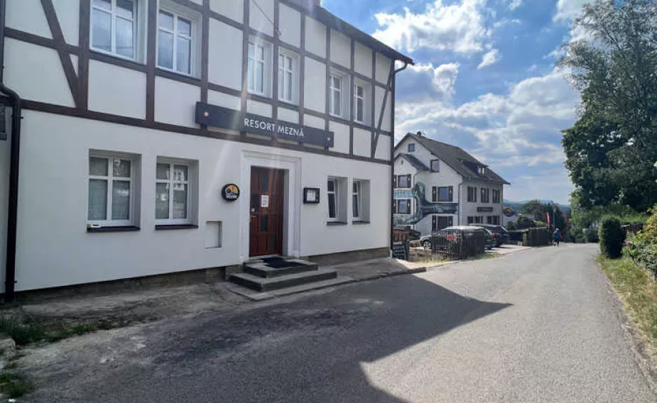 Resort Mezná: budova B - Nad Soutěskami