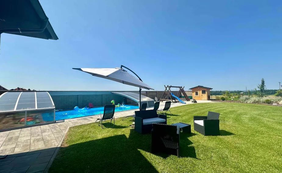House&Garden&Pool