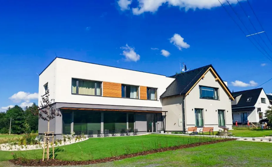 Maralák hotel pod horami