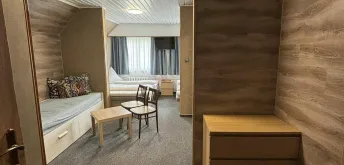 Čtyřlůžkový pokoj s přistýlkou
