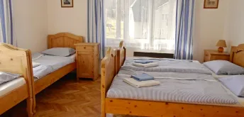 Čtyřlůžkový pokoj 