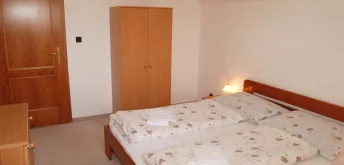 Apartmá - čtyřlůžkové se dvěma ložnicemi