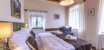 Dvoulůžkový pokoj standard - hlavní budova