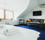 Čtyřlůžkový pokoj s oknem