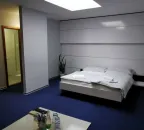 Čtyřlůžkový pokoj se střešním světlíkem