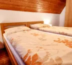 Dvoulůžkový pokoj s manželskou postelí - budova recepce 1.p