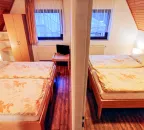 Apartmán se dvěma ložnicemi - budova recepce 1.p