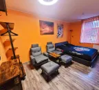 Dvoulůžkový pokoj s vlastní koupelnou a klimatizací