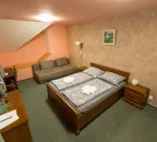 Dvoulůžkový pokoj s přistýlkou