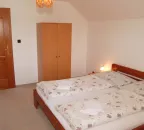 Apartmá - čtyřlůžkové se dvěma ložnicemi