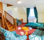 Apartmán - dvoupodlažní čtyřlůžkový, s vanou a s balkónem (se 4 přistýlkami)