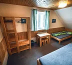 Třílůžkový pokoj - se sdílenou koupelnou