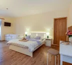 Apartmán - s kuchyňkou a sprchou "XL"