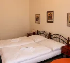 Dvoulůžkový pokoj s výhledem na kostel