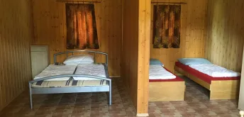 Celý objekt - 4lůžková chata s WC