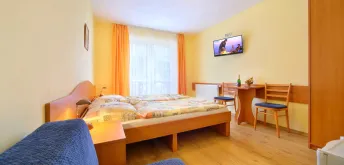 Dvoulůžkový pokoj s přistýlkou