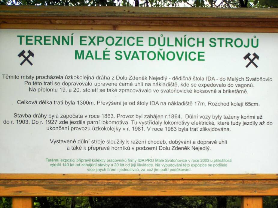 Foto: Terénní expozice důlních strojů