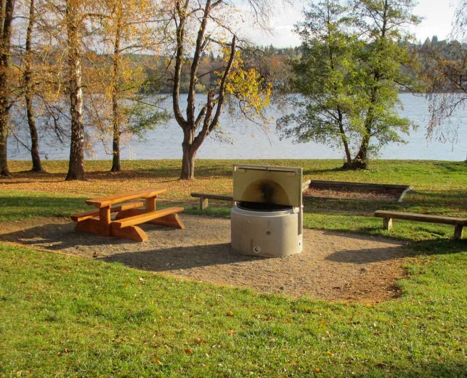 Foto: veřejné grillpointy na Prýglu